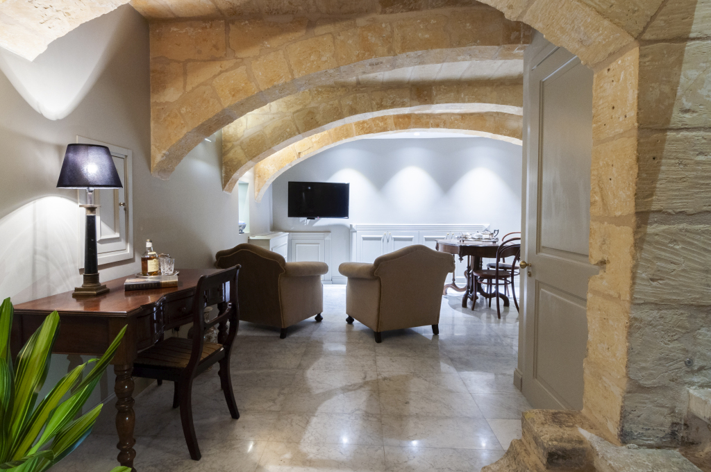 Luxurious Boutique Hotel Valletta Malta Duplex Apartment